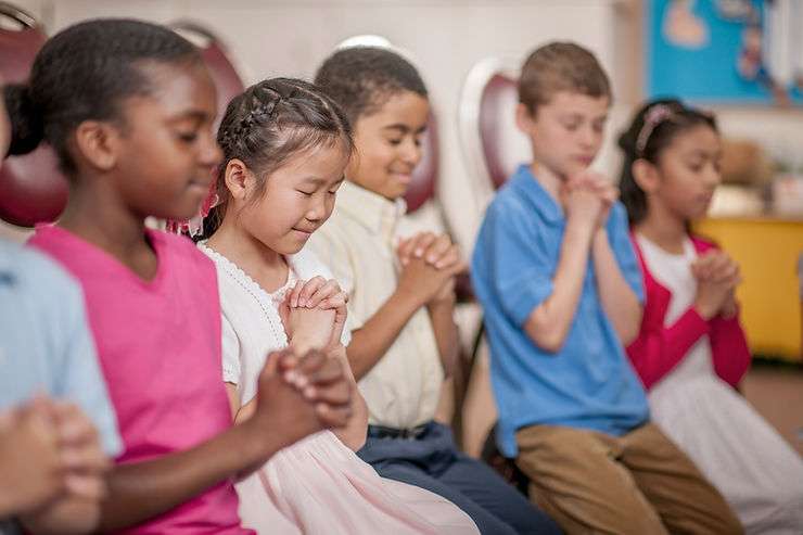 Introducing Young Children to Prayer