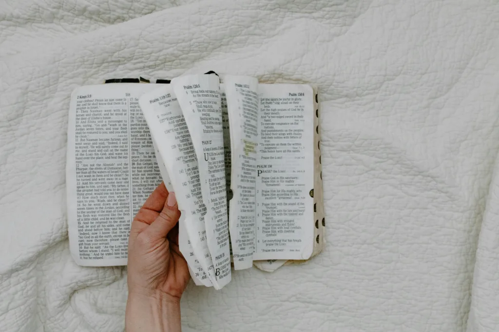 Simple setup for how to read the Bible—open Bible, journal, and pen